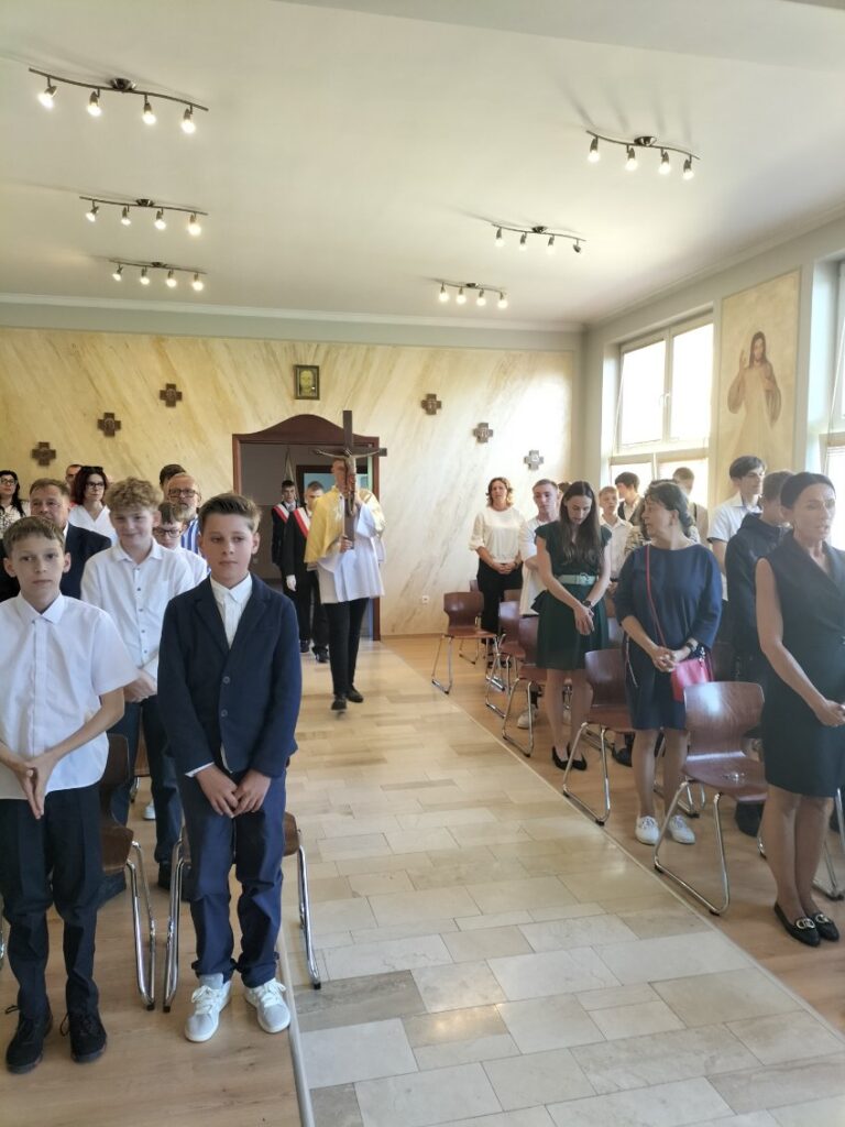 1000059259 - Szkoły Salezjańskie w Kniewie